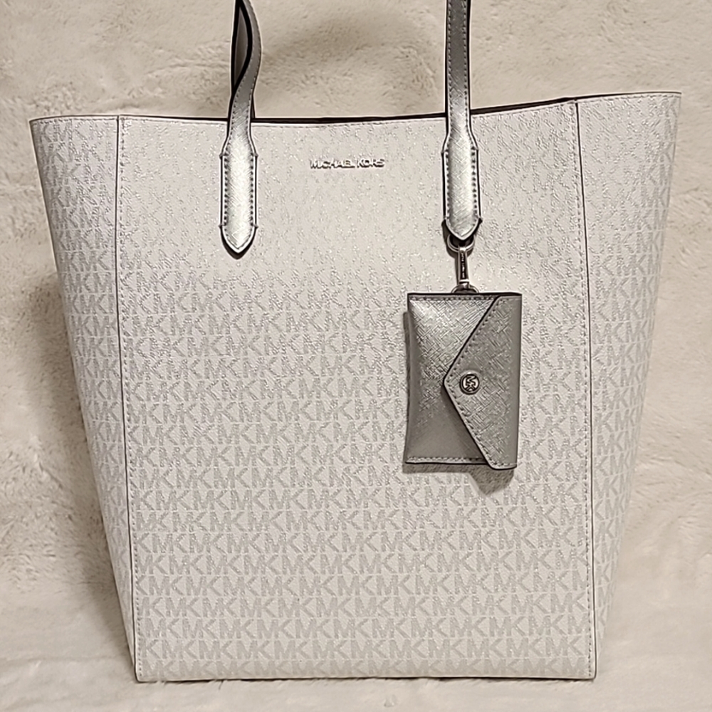 Michael Kors White XL Tote Bag